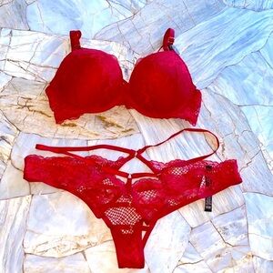 2 Pc Set 32B Bombshell Bra + Small Victoria’s Secret Miraculous PushUp New